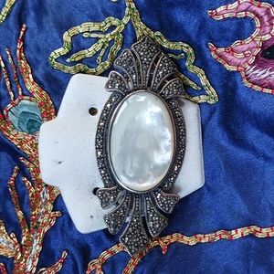 .925 Sterling Silver Mother Pearl Brooche